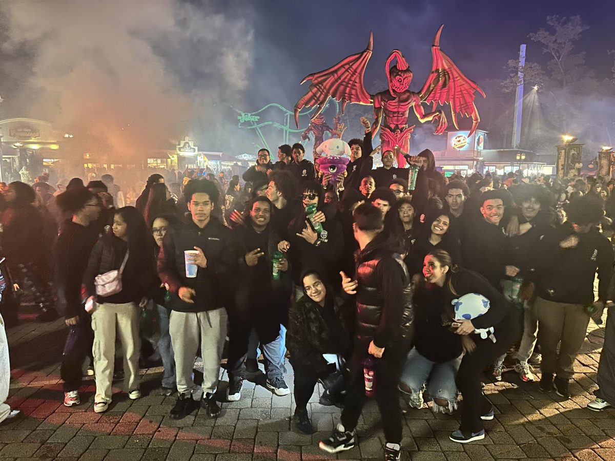 A photo of all the seniors from the trip