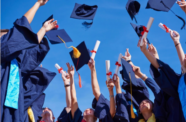 Five Tips to Finish Senior Year Strong!